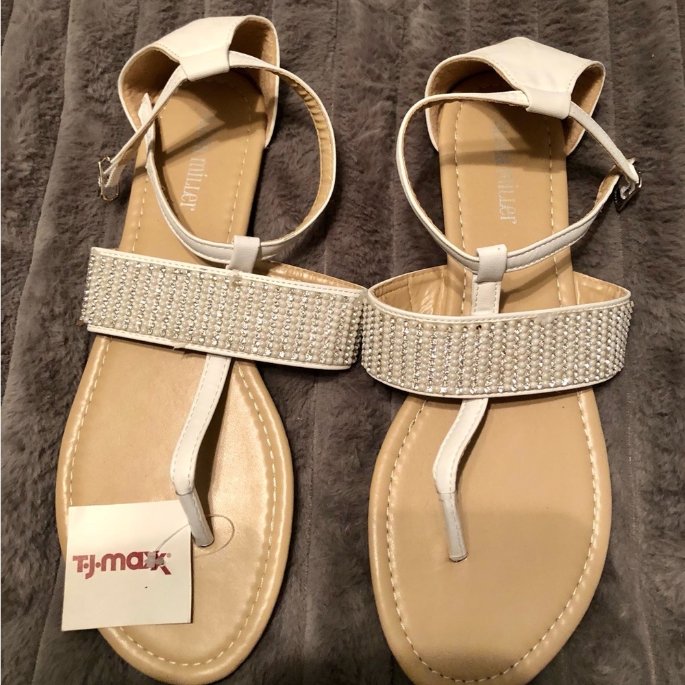 Olivia Miller bone/ivory sandal